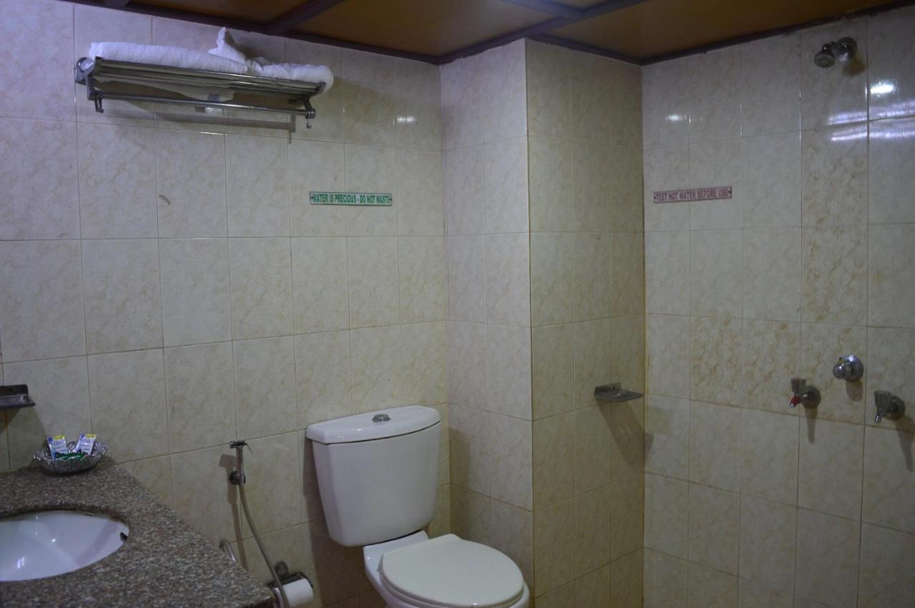 Hotel Mainak Port Blair Buitenkant foto