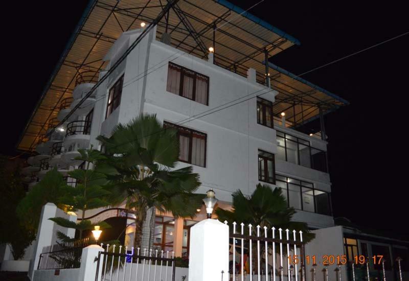 Hotel Mainak Port Blair Buitenkant foto